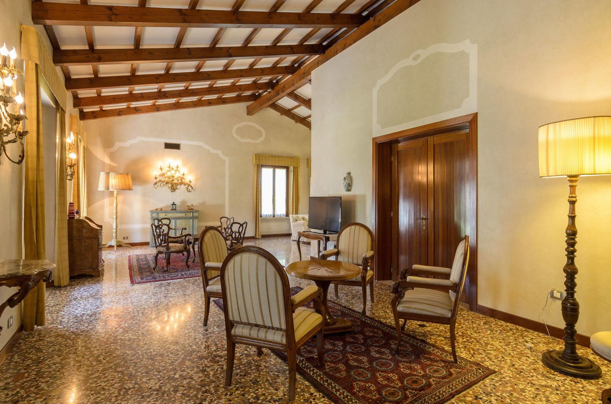 Il Cantelino Padova Bagian luar foto