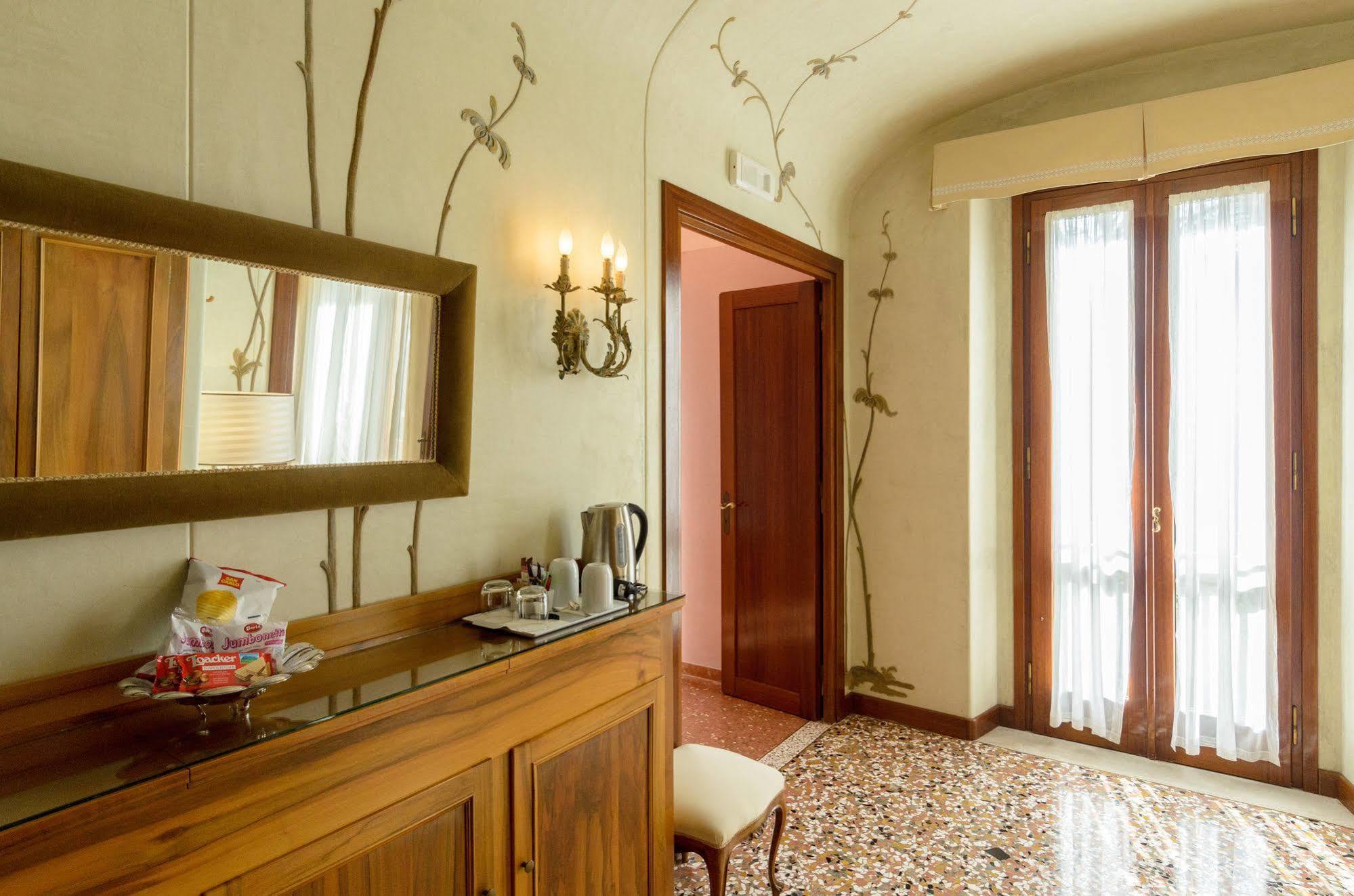 Il Cantelino Padova Bagian luar foto
