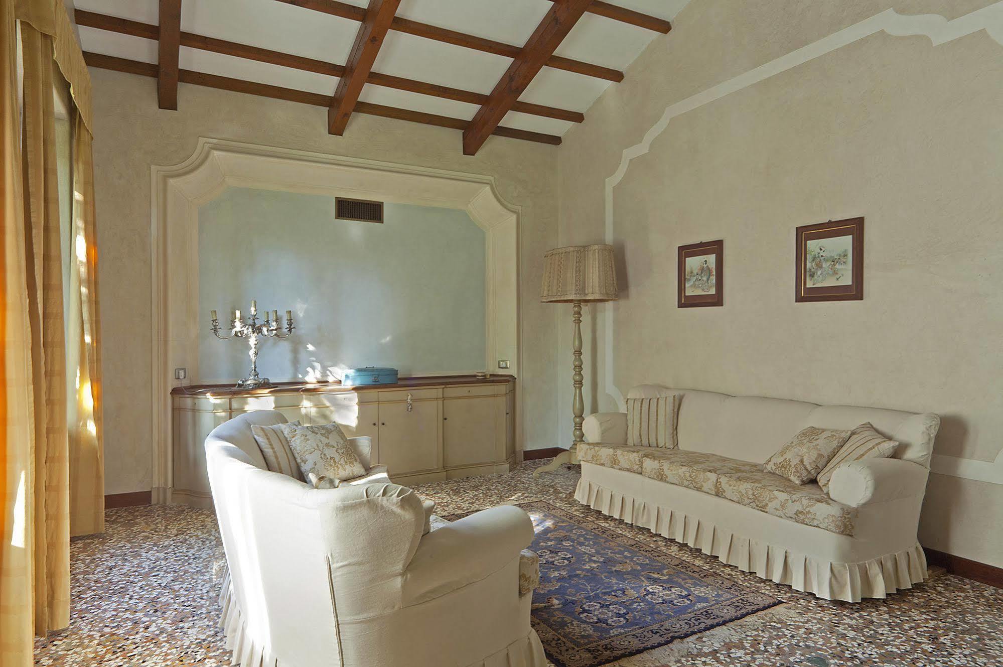 Il Cantelino Padova Bagian luar foto